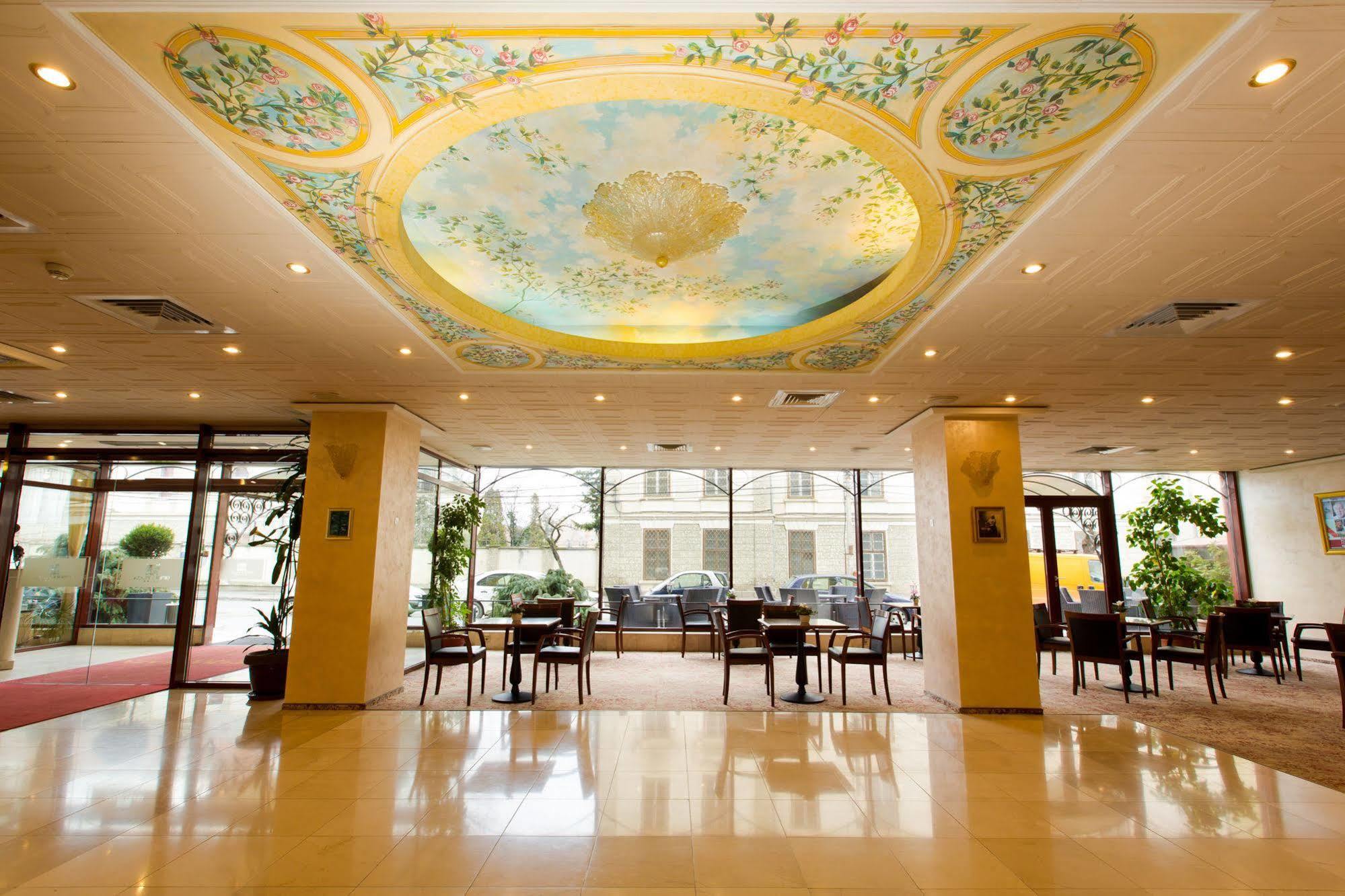 Hotel Opera Plaza Kolozsvár Kültér fotó