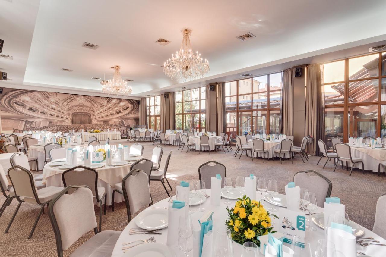 Hotel Opera Plaza Kolozsvár Kültér fotó