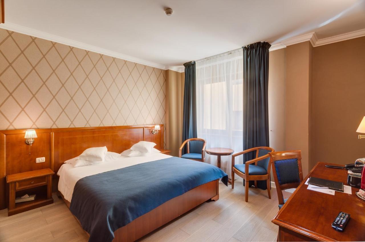 Hotel Opera Plaza Kolozsvár Kültér fotó