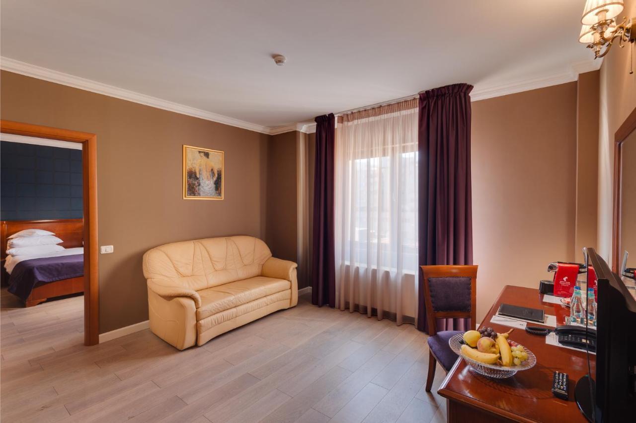 Hotel Opera Plaza Kolozsvár Kültér fotó