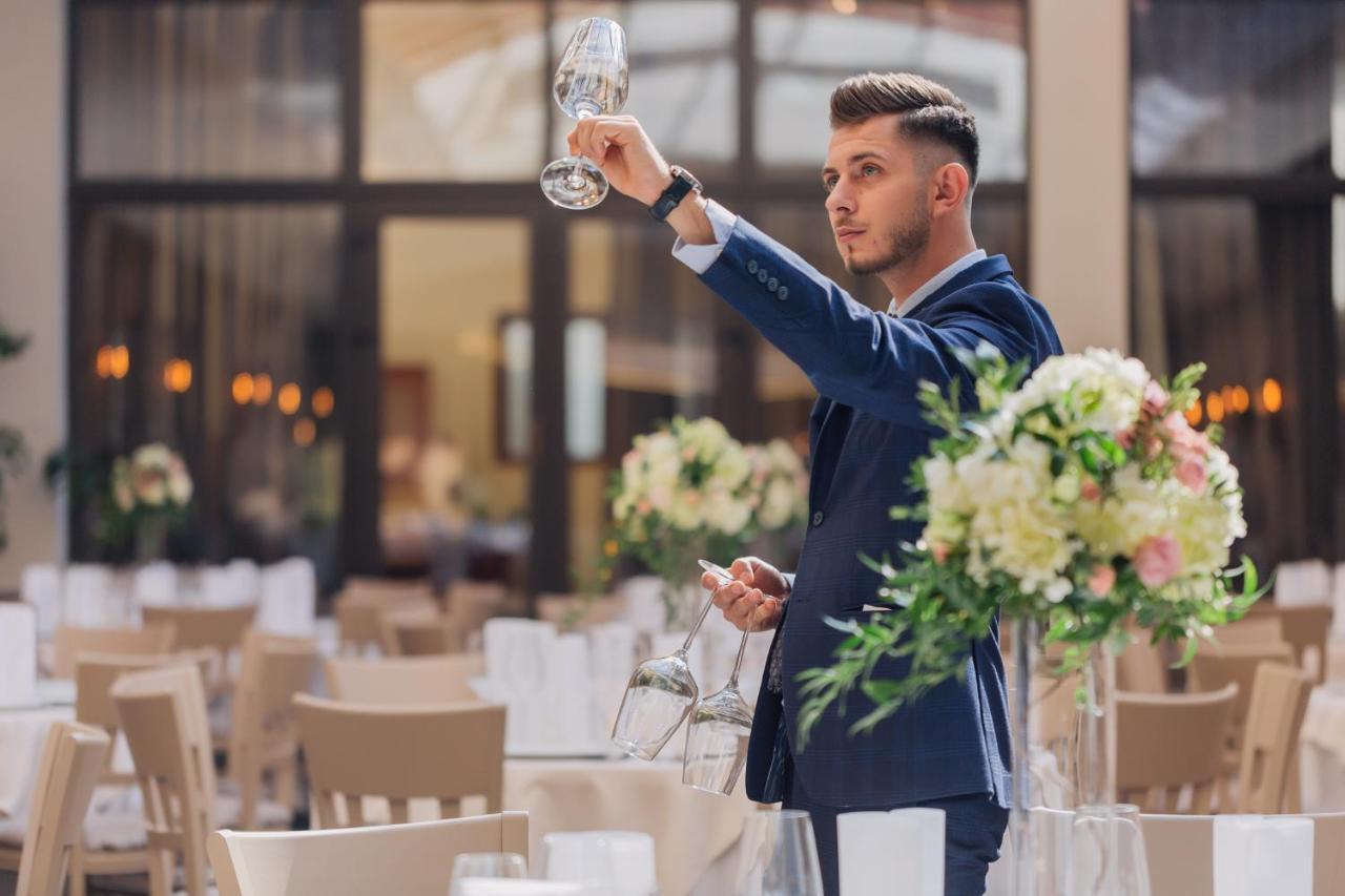 Hotel Opera Plaza Kolozsvár Kültér fotó