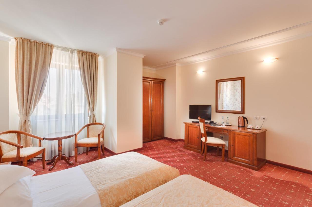 Hotel Opera Plaza Kolozsvár Kültér fotó