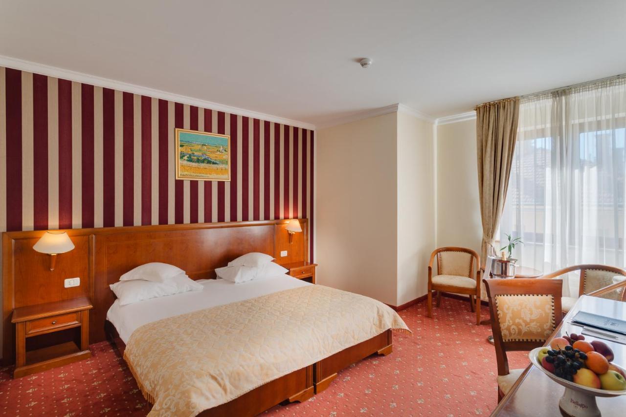 Hotel Opera Plaza Kolozsvár Kültér fotó